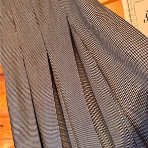 VINTAGE Harve Benard Houndstooth Wool A-Line Skirt